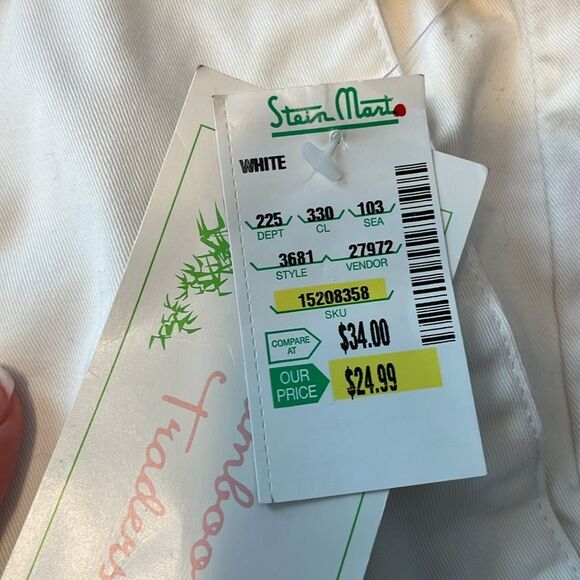 NWT Bamboo Traders White Shorts with Flip Flop Accents - Picture 3 of 9